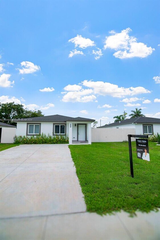 Primary Photo - 22810 SW 122nd Ct