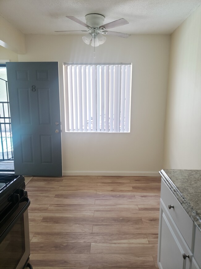 Dining Room - 2955 Mayflower Ave