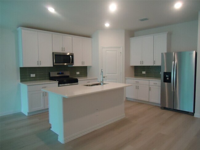 Foto del edificio - 3407 Copperwood Dr