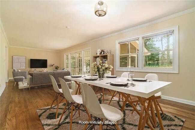 Foto del edificio - 3302 Lenox Pl NE