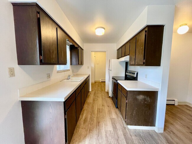 Foto del edificio - 6610-6612 Debra Dr