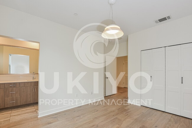 Building Photo - 1518 Pullman Wy