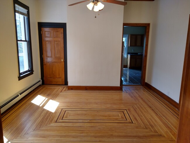 Dining Room - 1631 Penn Ave N