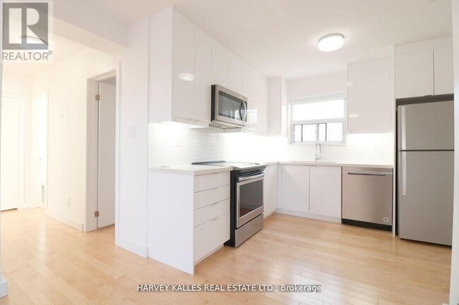 Photo du bâtiment - 4 Benson Ave