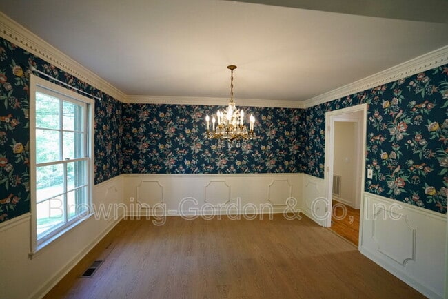 Building Photo - 5345 Green Valley Ct