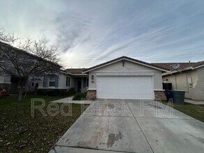 Building Photo - 3577 Santiago Ave