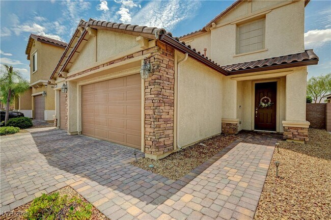 Foto del edificio - 6161 Andover Wood Rd
