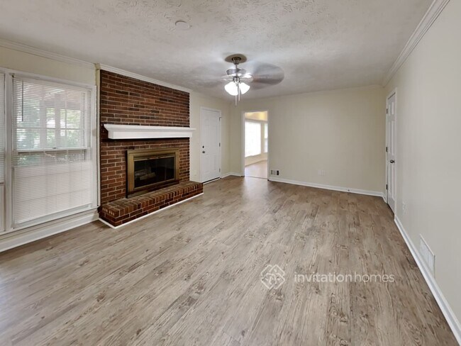 Foto del edificio - 3340 Berkshire Bend SE
