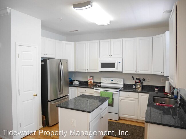Building Photo - 3 br, 2.5 bath House - 20 S. High St
