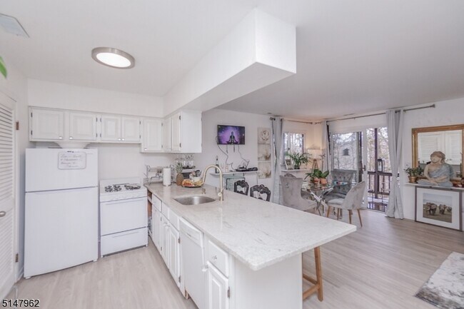 Foto del edificio - 2 Sugarbowl Ct