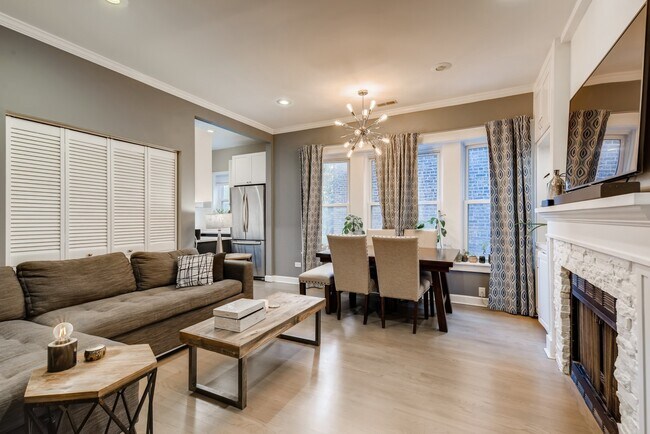 Foto del edificio - 629 W Sheridan Rd