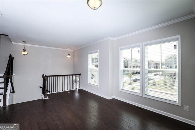 Building Photo - 770 Sunset Park Dr