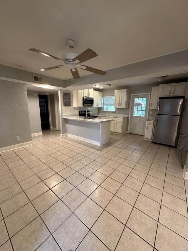 Foto del edificio - 3 bedroom in Jacksonville FL 32246