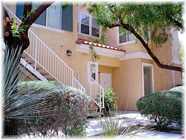 Foto del edificio - 251 S Green Valley Pkwy