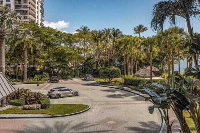 Building Photo - 2451 Brickell Ave