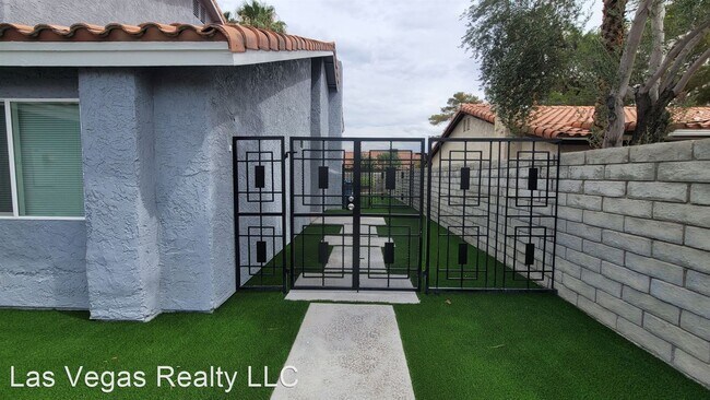 Building Photo - 3 br, 3 bath House - 2600 Sidonia Ave