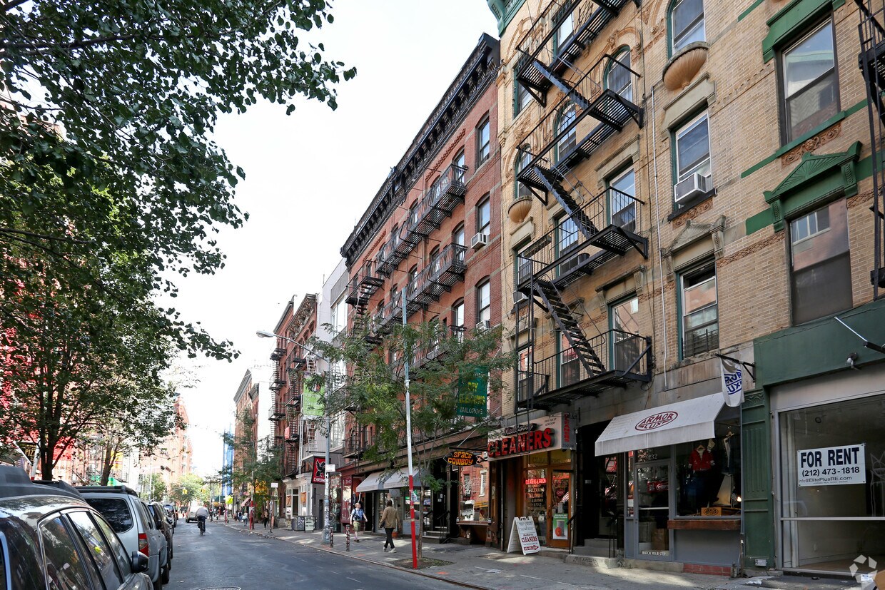 Building Photo - 236 Mulberry St