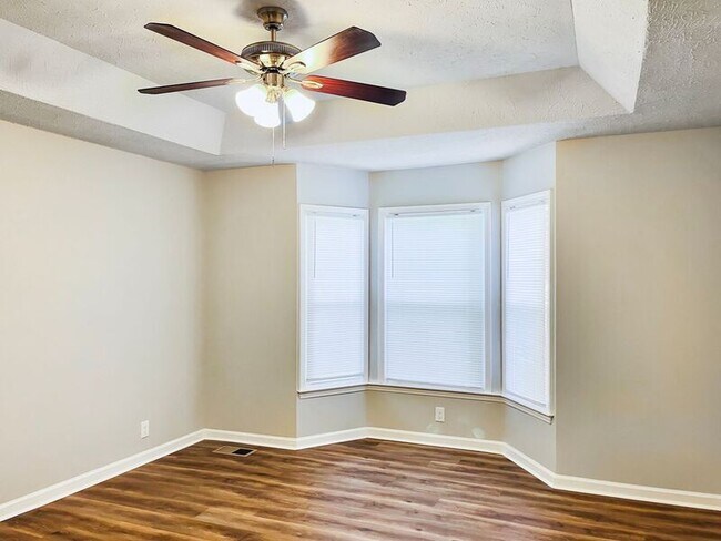 Foto del edificio - 405 Pleasant Run Rd
