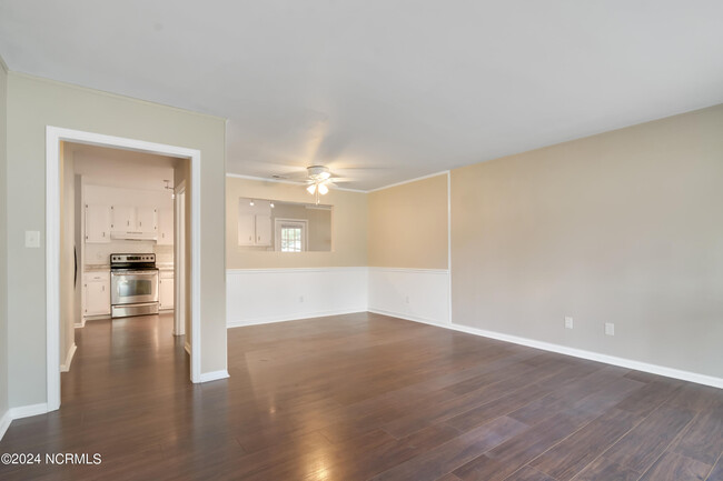 Building Photo - 1107 Massey Ct