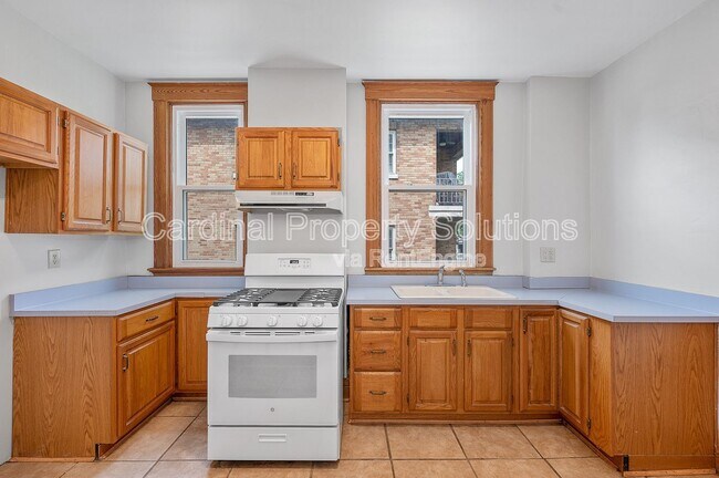 Foto del edificio - 3158 Montana Ave
