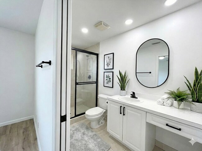 Foto del edificio - 3102 Coral Ridge Dr