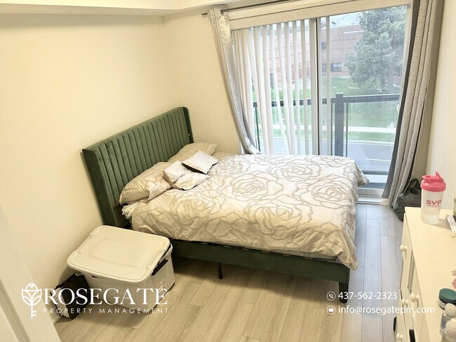 Building Photo - Pet-Friendly 2-Bedroom Condo Townhouse with Juliet Balcony – Scarborough