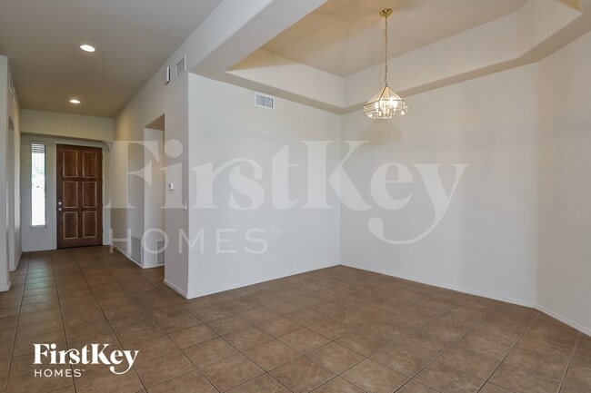 Building Photo - 13558 E High Plains Ranch St