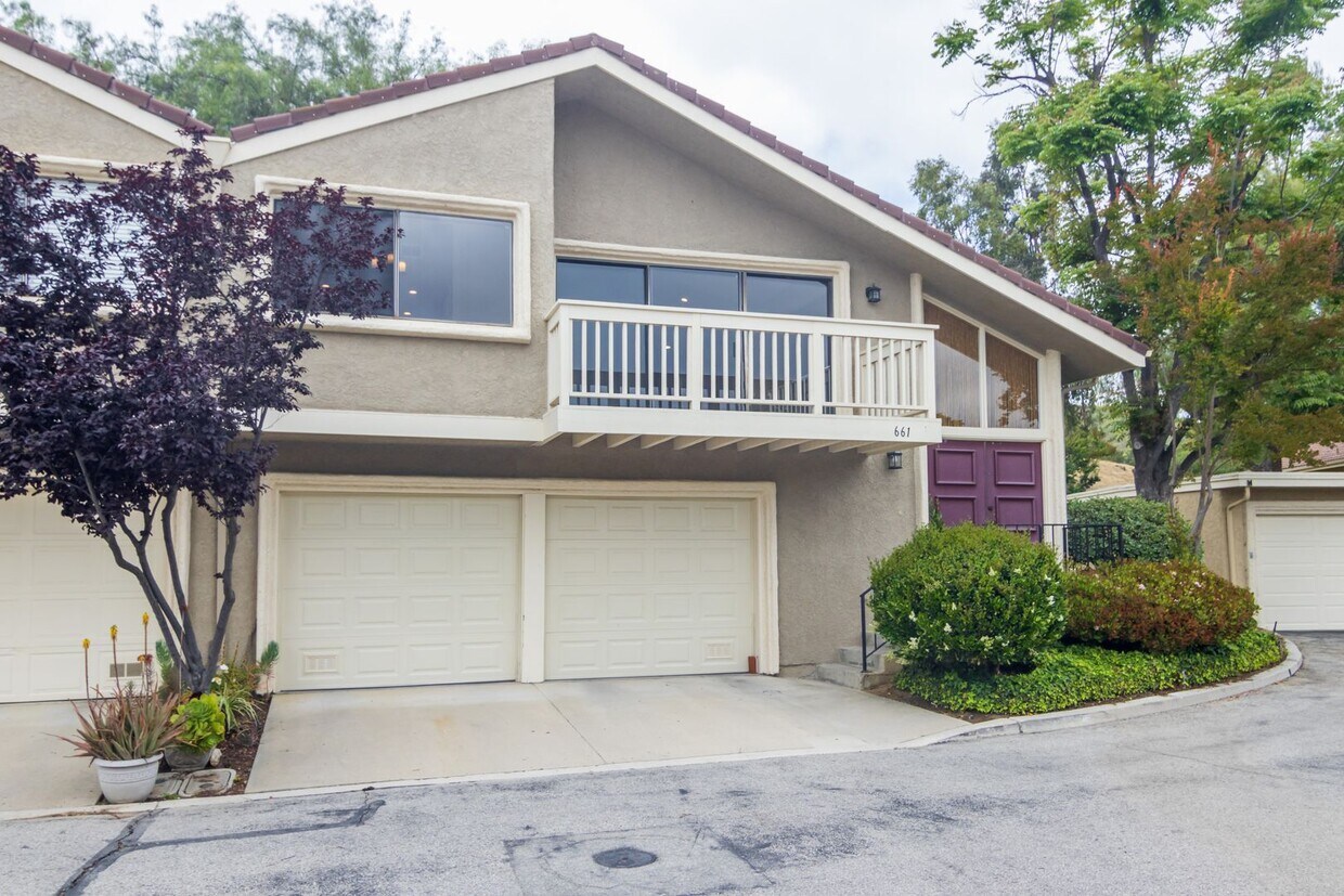 Foto principal - Beautiful two-bedroom, two-bath home in Oa...