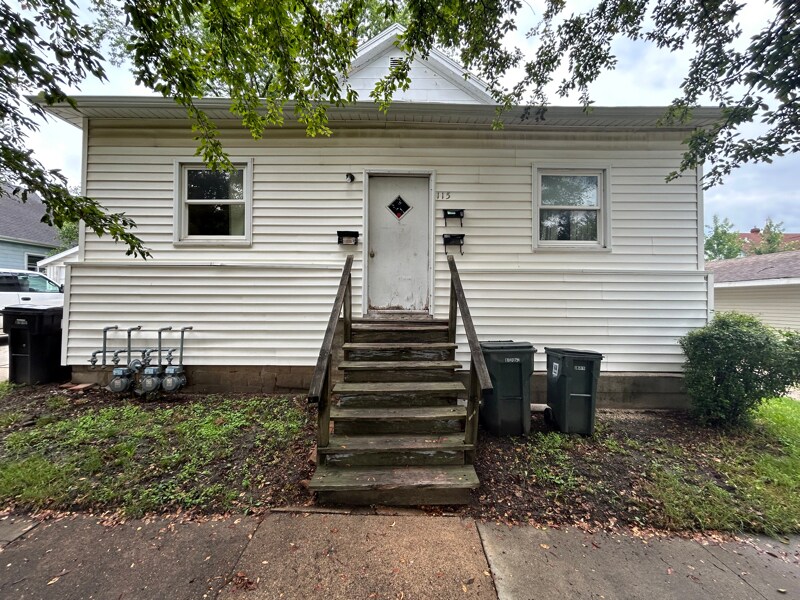 Foto principal - 115 W 15th St