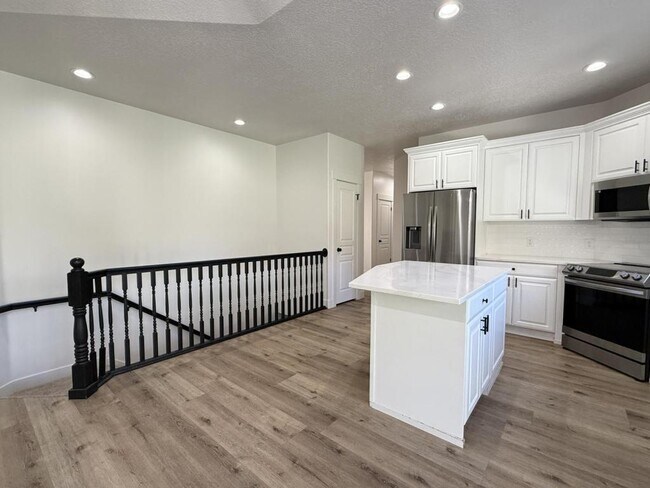 Foto del edificio - 152 W 4050 N