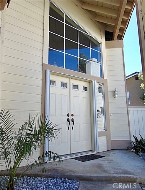 Building Photo - 8012 Lomas Ct