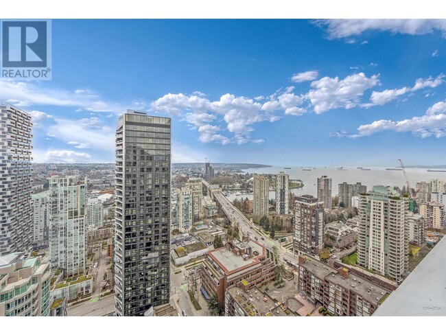 Building Photo - 1308 Hornby St