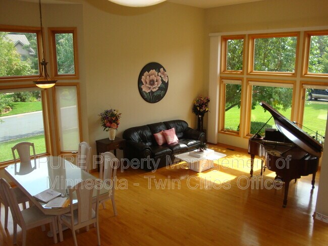 Building Photo - 5750 Newberry Cir N