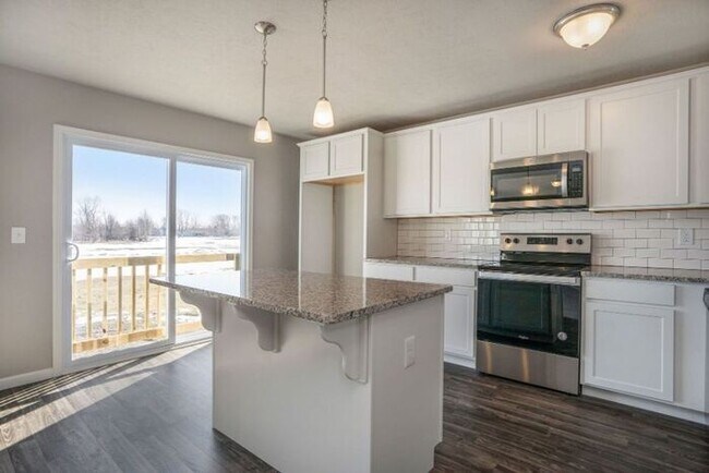 Foto del edificio - 4193 Aspen Way