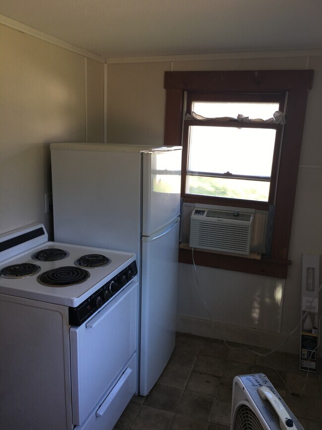 Building Photo - 202 Pembroke St