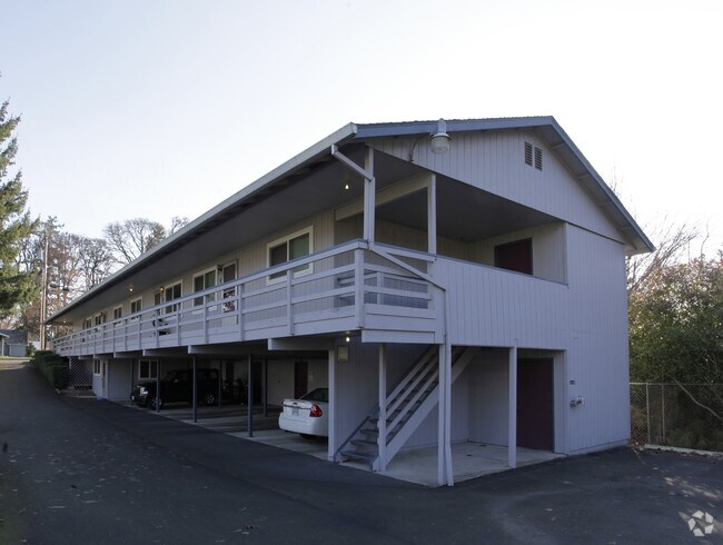 Building Photo - Blaine Apartments