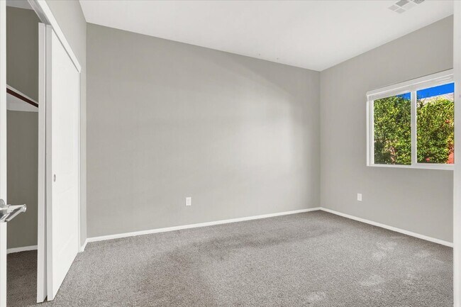 Foto del edificio - 6732 Journey Hills Ct