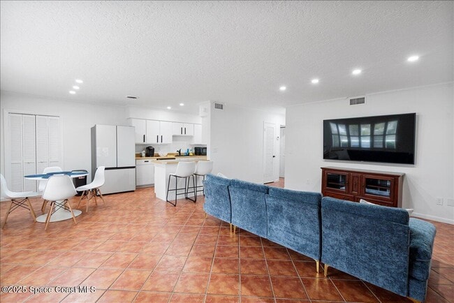 Foto del edificio - 2175 Barracuda Ave