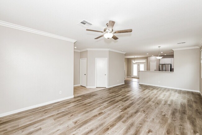 Foto del edificio - 724 Beechwheat Way