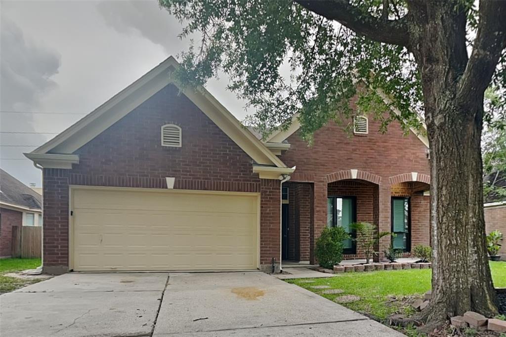 Primary Photo - 7102 Blanco Pines Dr