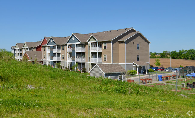 Building Photo - The Gardens