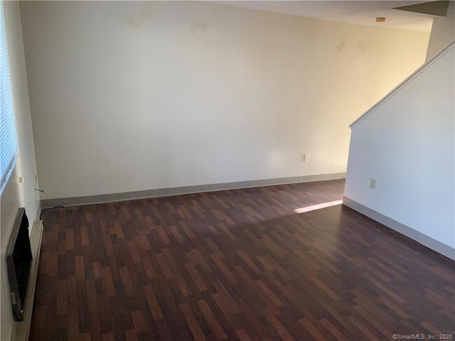 Foto del edificio - 1448 Meriden Rd