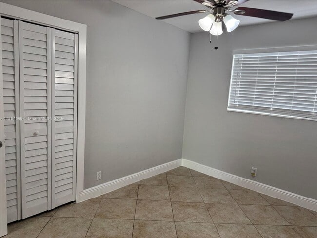 Foto del edificio - 214 SW 15th St