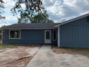 Building Photo - 152 Cherokee Cir