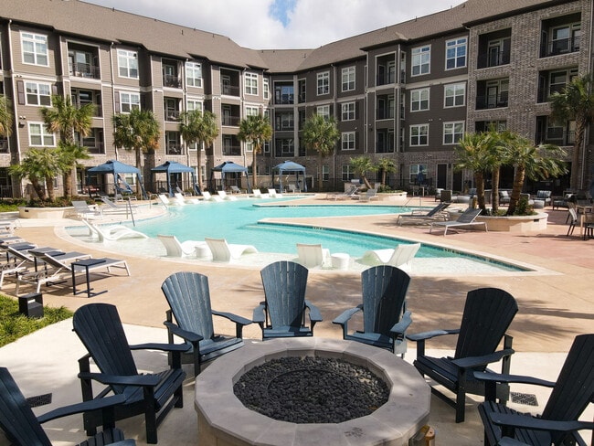 Foto del edificio - Orleans at Fannin Station