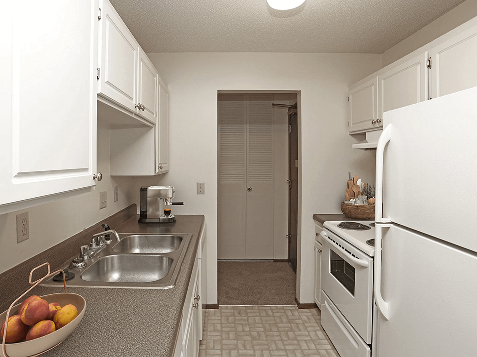 Kitchen with Double Sink and Cabinet Space! - Windsor Gates