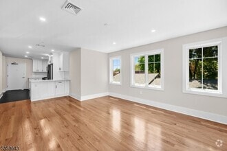 Building Photo - 162 Closter Dock Rd
