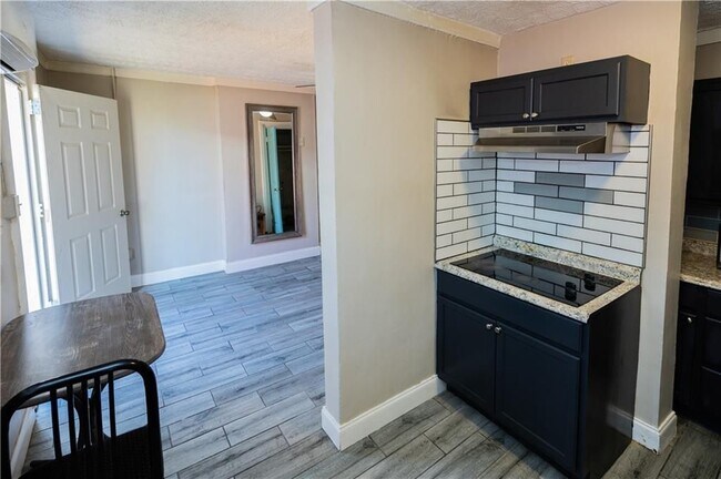 Foto del edificio - 235 Walnut St NW