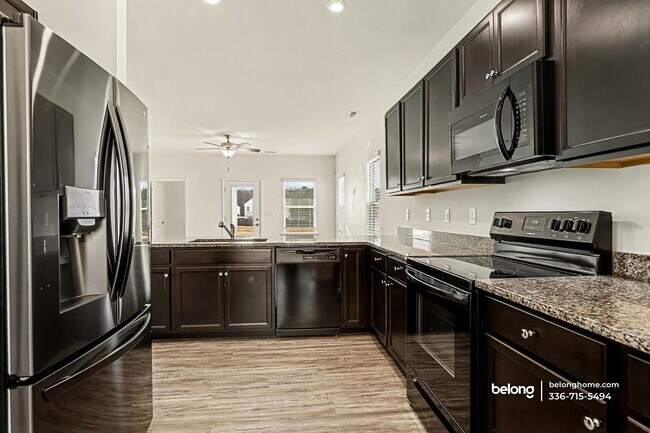 Foto del edificio - 103 W Tecoma Ln