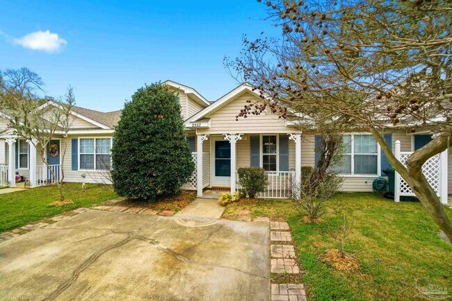 Foto del edificio - 2527 Trailwood Dr